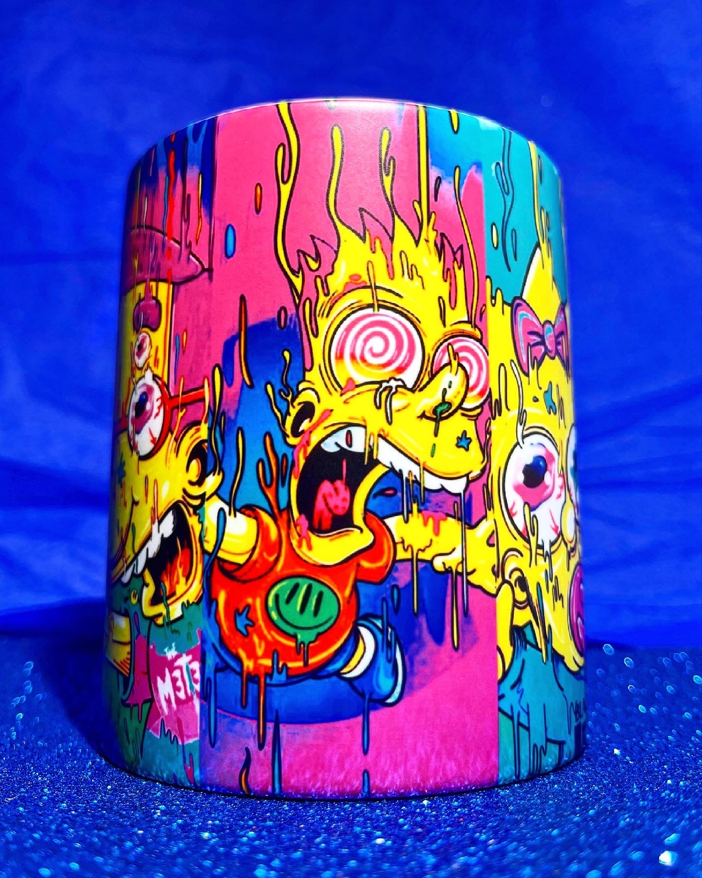 Taza Mágica Los Simpsons trippy - WhatASheet - Especialistas en tazas magicas - Personalización - Costa Rica - San Jose - Heredia - Cartago - Was