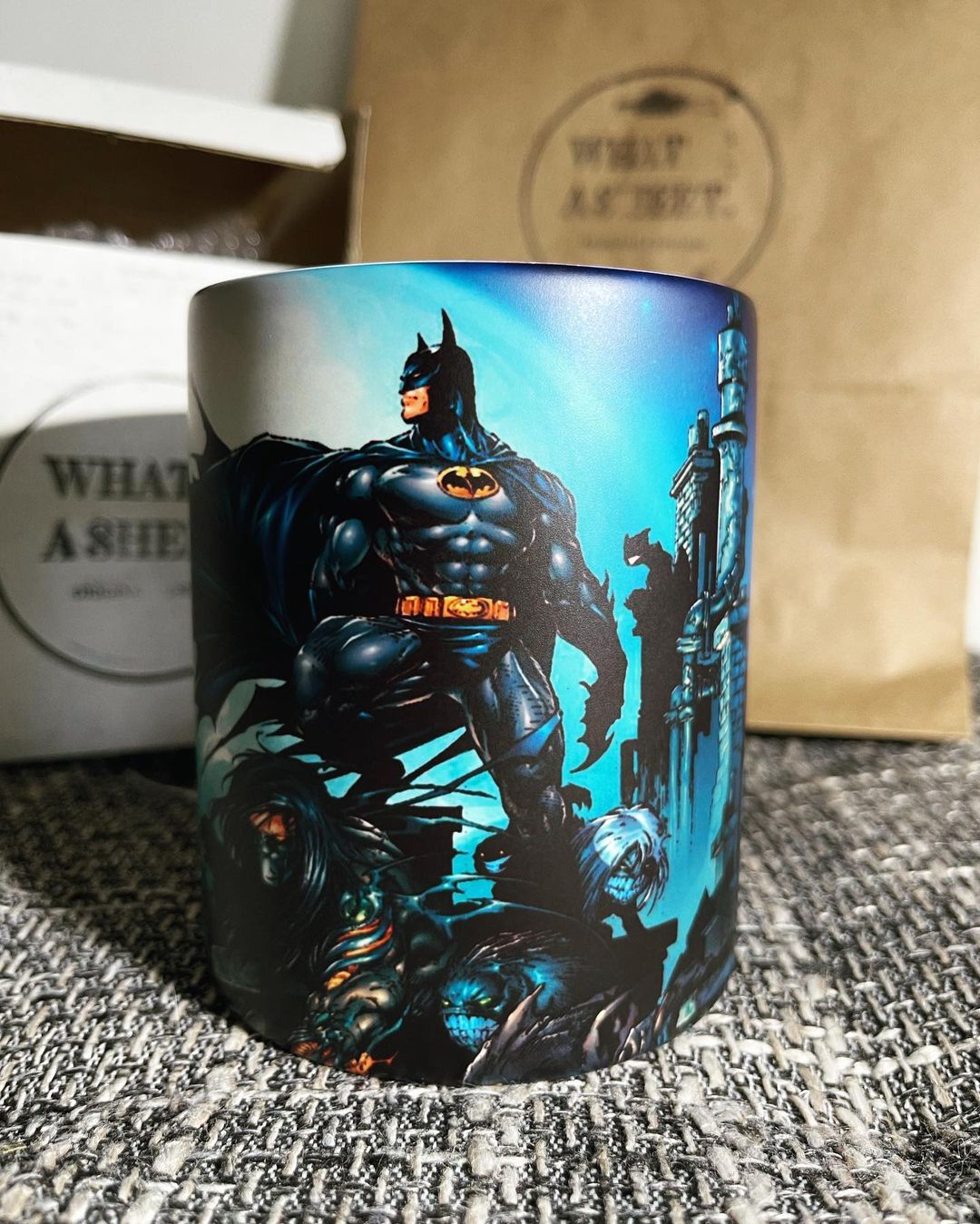 Taza Mágica Batman - WhatASheet - Especialistas en tazas magicas - Personalización - Costa Rica - San Jose - Heredia - Cartago - Was