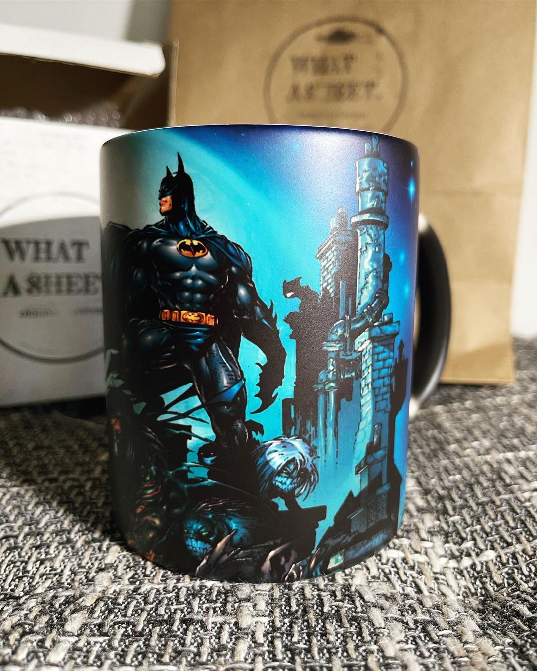 Taza Mágica Batman - WhatASheet - Especialistas en tazas magicas - Personalización - Costa Rica - San Jose - Heredia - Cartago - Was