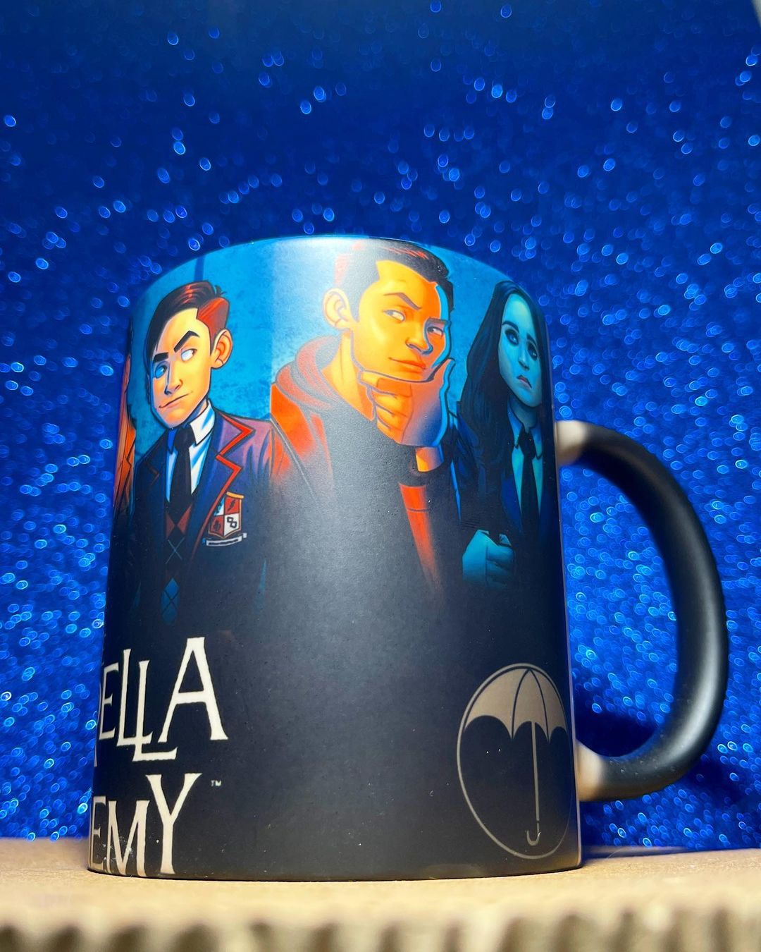 Taza Mágica Umbrella Academy - WhatASheet - Especialistas en tazas magicas - Personalización - Costa Rica - San Jose - Heredia - Cartago - Was