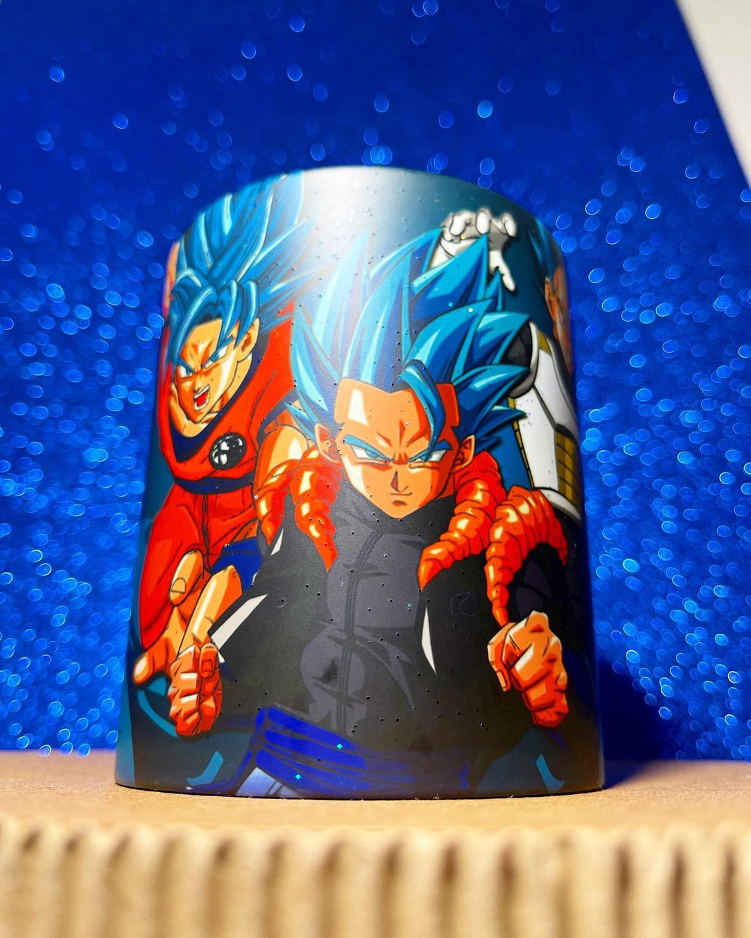 Taza Mágica Escarchada Azul Dragón ball - WhatASheet - Especialistas en tazas magicas - Personalización - Costa Rica - San Jose - Heredia - Cartago - Was