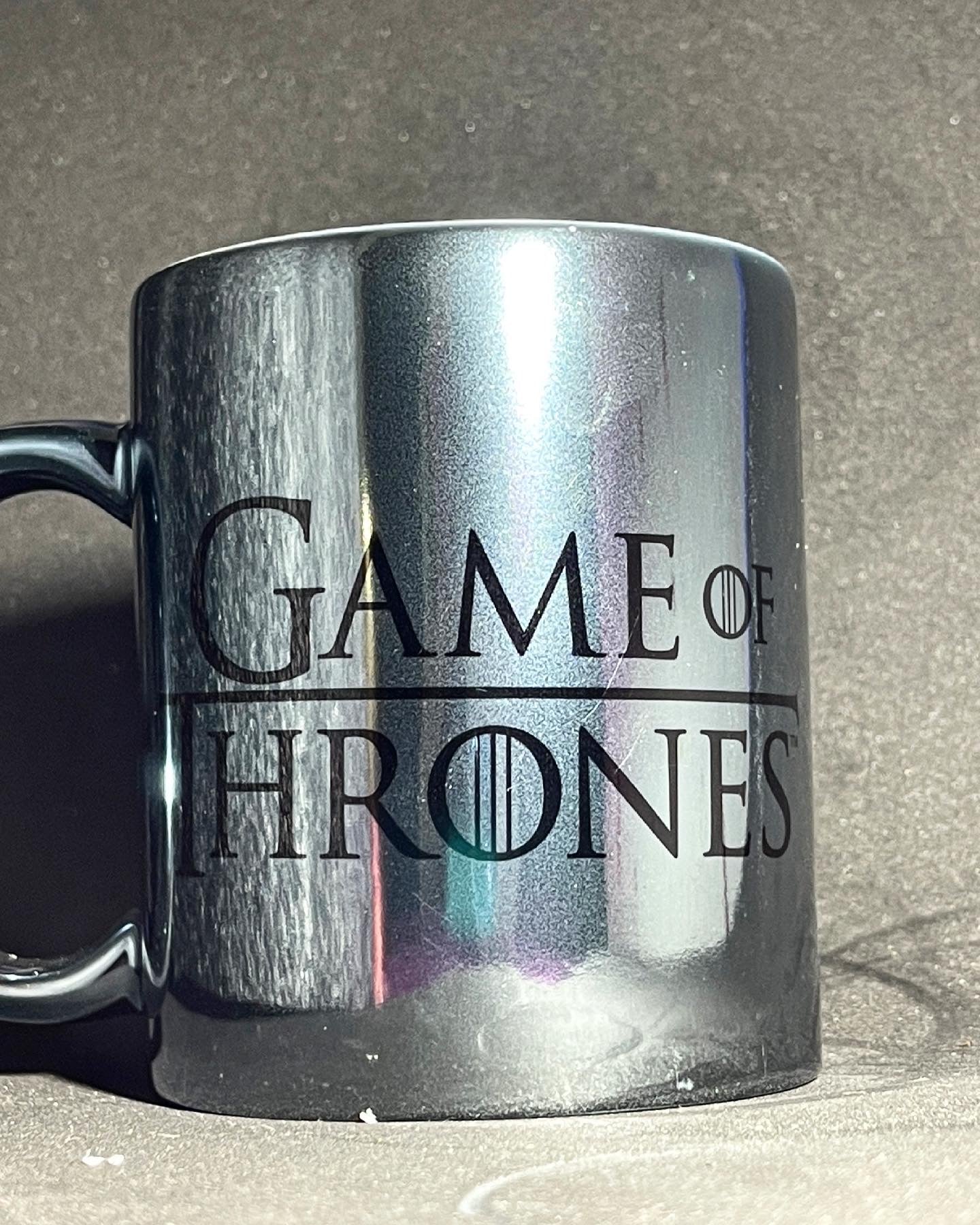 Taza Cromada Game Of Thrones - WhatASheet - Especialistas en tazas magicas - Personalización - Costa Rica - San Jose - Heredia - Cartago - Was