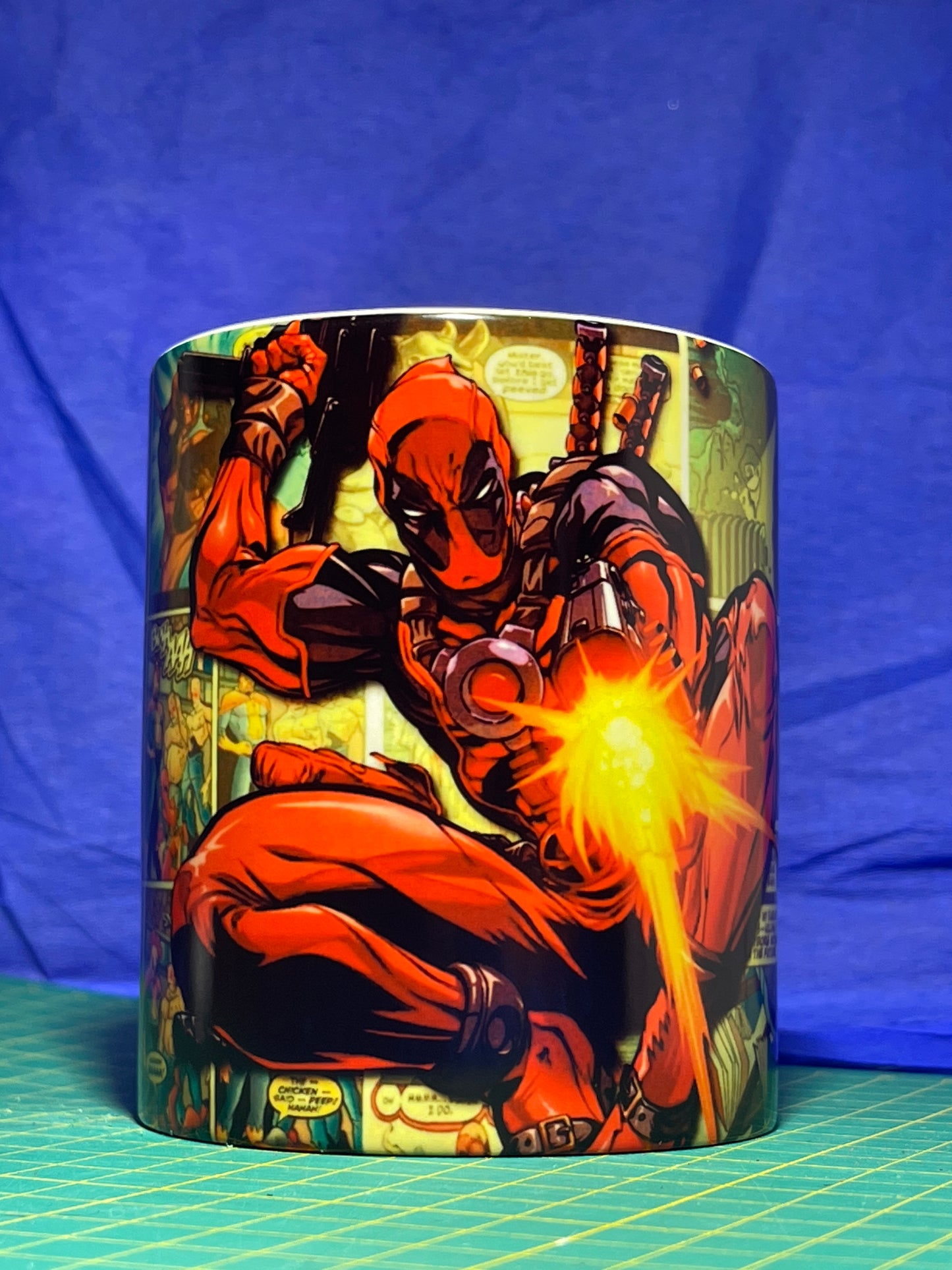 Taza Mágica DeadPool - WhatASheet - Especialistas en tazas magicas - Personalización - Costa Rica - San Jose - Heredia - Cartago - Was