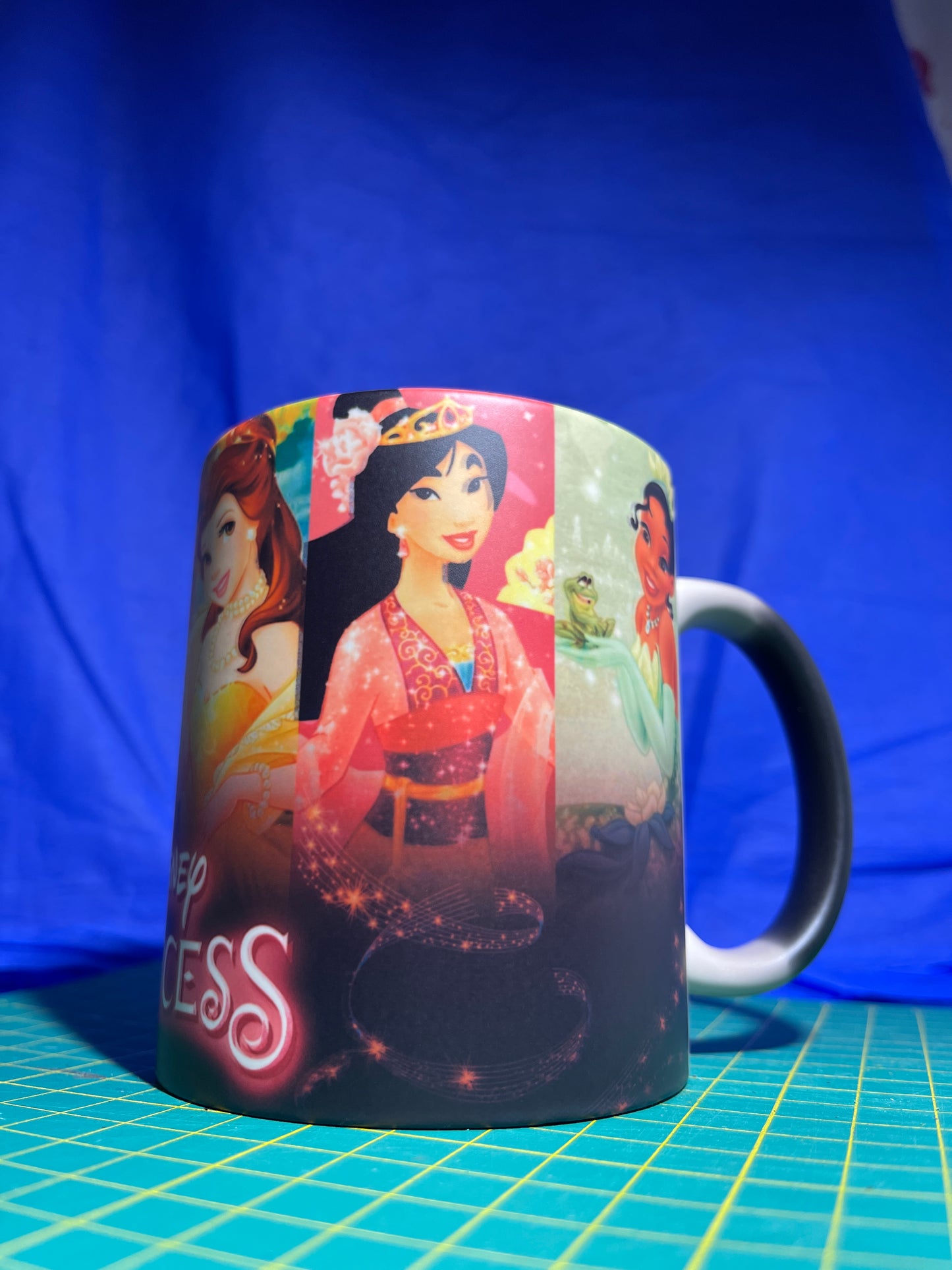 Taza Mágica Princesas de Disney - WhatASheet - Especialistas en tazas magicas - Personalización - Costa Rica - San Jose - Heredia - Cartago - Was