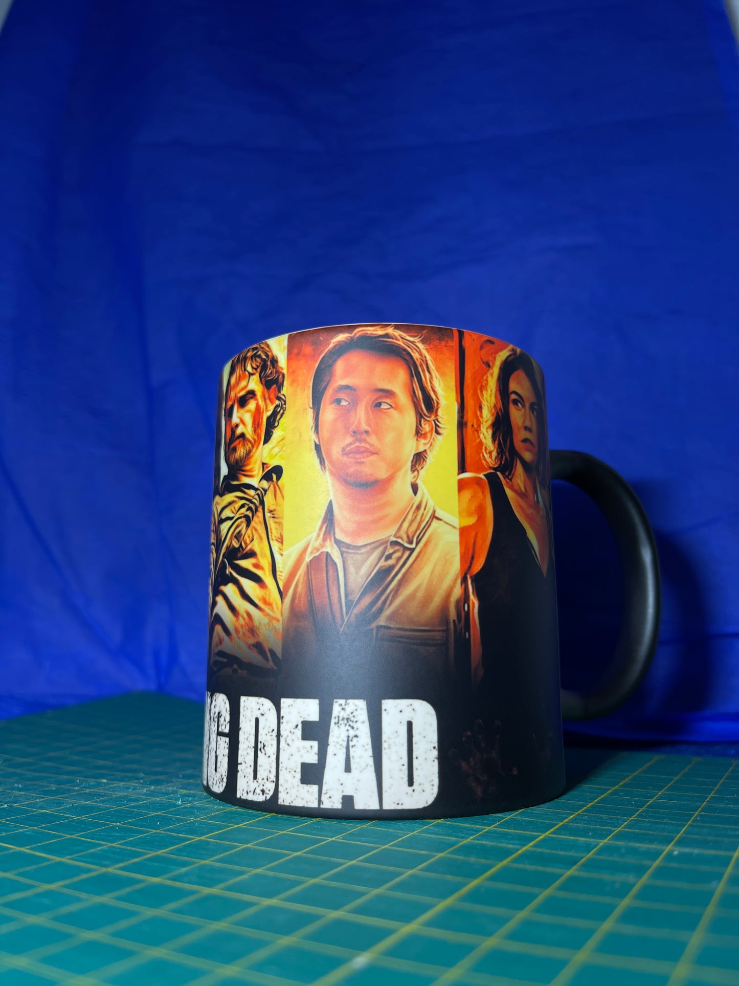 Taza Mágica The Walking Dead - WhatASheet - Especialistas en tazas magicas - Personalización - Costa Rica - San Jose - Heredia - Cartago - Was