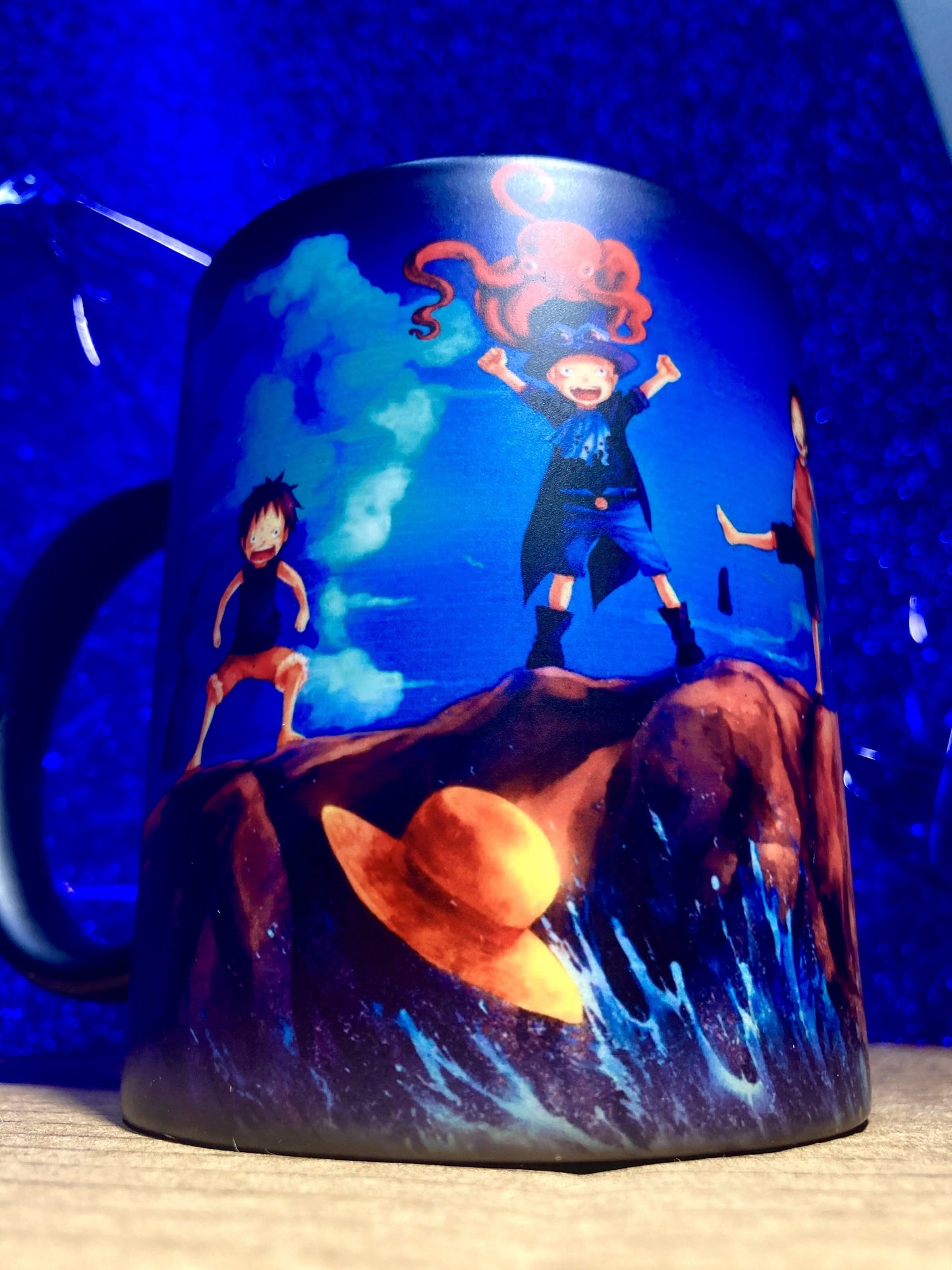 Taza Mágica One Piece Memory - WhatASheet - Especialistas en tazas magicas - Personalización - Costa Rica - San Jose - Heredia - Cartago - Was